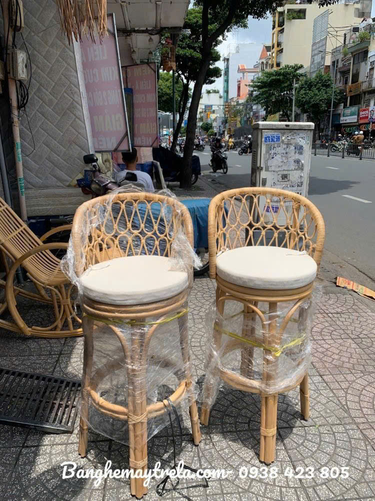 Ghế quầy bar mây tre đan